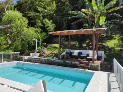 Casa de Condomínio com 4 Quartos à venda, 450m² no Itaipu, Niterói