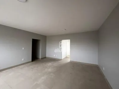 Apartamento com 3 Quartos para alugar, 120m² no Major Prates, Montes Claros