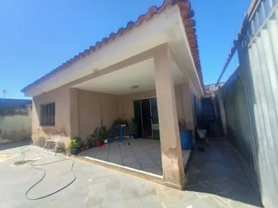 Casa com 4 Quartos à venda, 250m² no Taguatinga Sul, Brasília