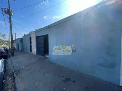 Casa com 2 Quartos à venda, 200m² no Boa Vista, Uberaba