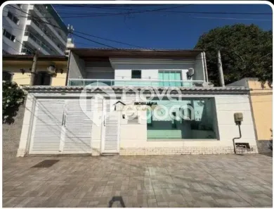 Casa com 4 Quartos à venda, 296m² no Vila Valqueire, Rio de Janeiro