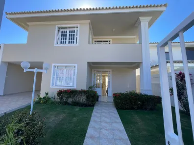 Casa de Condomínio com 4 Quartos para alugar, 195m² no Buraquinho, Lauro de Freitas