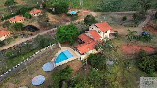 Fazenda/Sítio com 3 Quartos à venda, 120m² no Chácaras Reunidas, São José dos Campos