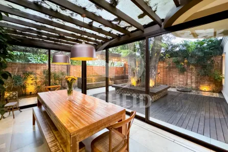 Casa de Condomínio com 5 Quartos à venda, 350m² no Santo Amaro, São Paulo