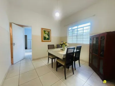 Casa com 3 Quartos à venda, 427m² no Tirol (Barreiro), Belo Horizonte