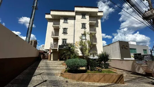 Apartamento com 4 Quartos para alugar, 137m² no Centro, Sete Lagoas