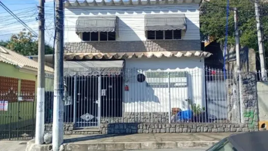 Casa com 3 Quartos à venda, 220m² no Centro, São Gonçalo