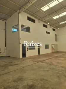 Galpão/Depósito/Armazém para alugar, 325m² no Santa Rosa, Uberlândia