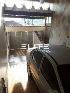Sobrado com 3 Quartos à venda, 180m² no Vila Scarpelli, Santo André