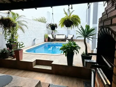 Casa com 3 Quartos à venda, 136m² no Lagoa, Macaé
