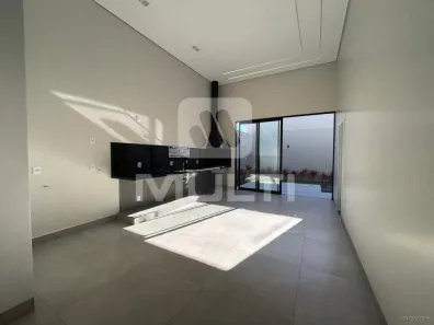 Casa de Condomínio com 3 Quartos à venda, 160m² no Grand Ville, Uberlândia
