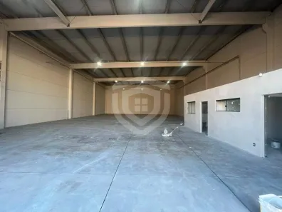 Galpão/Depósito/Armazém para alugar, 660m² no Vila Cardia, Bauru