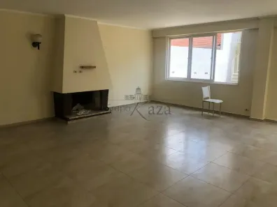 Casa com 4 Quartos para alugar, 343m² no Jardim da Glória, São Paulo