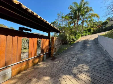 Casa com 4 Quartos à venda, 400m² no Nogueira, Petrópolis