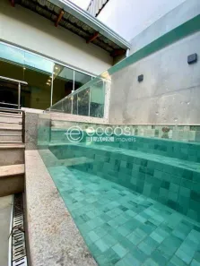 Casa com 3 Quartos à venda, 192m² no Alto Umuarama, Uberlândia