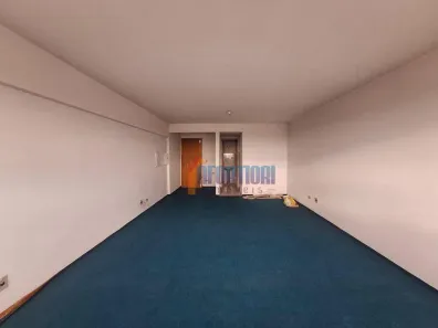 Sala Comercial para venda ou aluguel, 40m² no Capão Raso, Curitiba