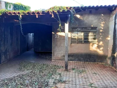 Casa com 4 Quartos à venda, 130m² no Tarobá, Londrina