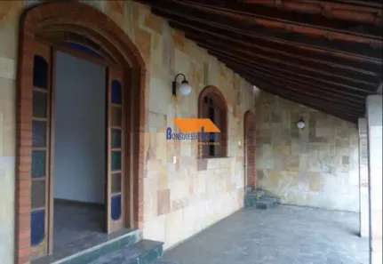 Casa com 4 Quartos à venda, 250m² no Sagrada Família, Belo Horizonte