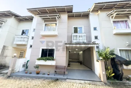 Casa de Condomínio com 4 Quartos à venda, 149m² no Itaperi, Fortaleza