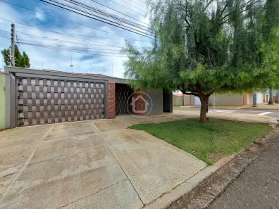 Casa com 4 Quartos à venda, 240m² no Coronel Antonino, Campo Grande