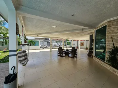 Casa de Condomínio com 5 Quartos para alugar, 404m² no Ponta Negra, Manaus