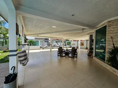 Casa de Condomínio com 5 Quartos para venda ou aluguel, 404m² no Ponta Negra, Manaus