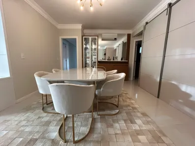 Apartamento com 4 Quartos para alugar, 127m² no Itacorubi, Florianópolis