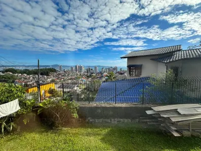 Casa com 2 Quartos à venda, 84m² no Agronômica, Florianópolis