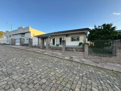 Casa com 4 Quartos à venda, 197m² no Nossa Senhora da Saúde, Caxias do Sul