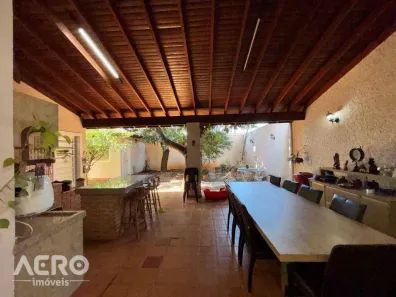 Casa com 4 Quartos à venda, 194m² no Jardim Terra Branca, Bauru