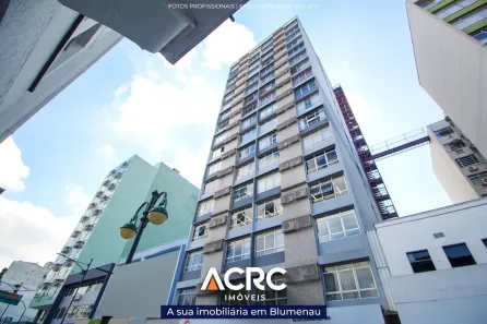 Sala Comercial à venda, 33m² no Centro, Blumenau