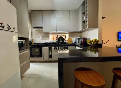 Casa com 2 Quartos à venda, 80m² no Parque Urupês, Taubaté