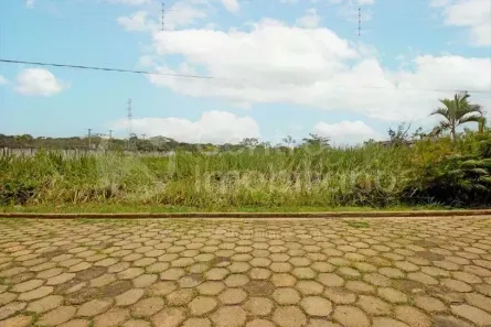 Lote/Terreno à venda, 1060m² no Boungaiville, Peruíbe