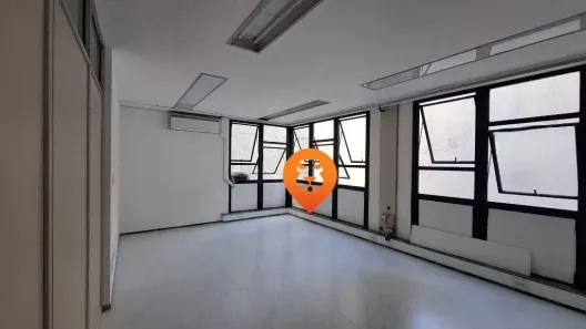 Sala Comercial para alugar, 140m² no Santa Efigênia, Belo Horizonte