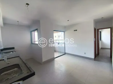 Apartamento com 2 Quartos para alugar, 55m² no Lídice, Uberlândia