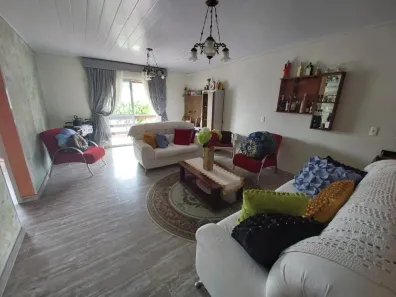 Sobrado com 3 Quartos à venda, 221m² no Vargem do Bom Jesus, Florianópolis
