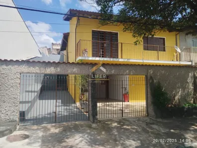 Sobrado com 3 Quartos à venda, 240m² no Jardim Tupi, Campinas