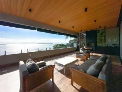 Casa com 4 Quartos à venda, 511m² no Sambaqui, Florianópolis