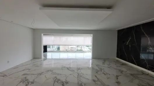 Apartamento com 3 Quartos para alugar, 185m² no Umarizal, Belém