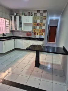 Casa com 2 Quartos para alugar, 125m² no Residencial Novo Horizonte, Taubaté