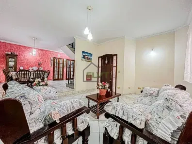 Sobrado com 4 Quartos à venda, 300m² no City Bussocaba, Osasco