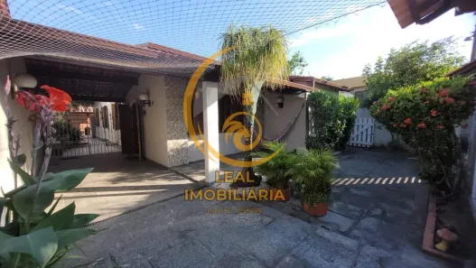 Casa de Condomínio com 4 Quartos à venda, 205m² no Itaipu, Niterói