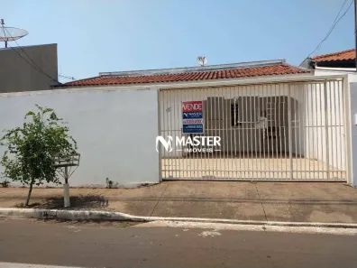 Casa com 3 Quartos para alugar, 160m² no Jardim América, Marília