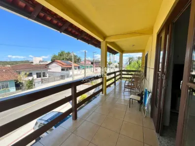 Casa com 2 Quartos à venda, 426m² no Vila Nova, Joinville
