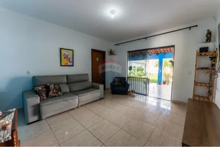 Casa com 3 Quartos à venda, 220m² no Região dos Lagos, Brasília