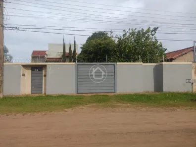 Sobrado com 3 Quartos à venda, 183m² no Tiradentes, Campo Grande