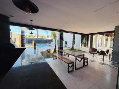 Casa com 4 Quartos à venda, 600m² no Região dos Lagos, Brasília