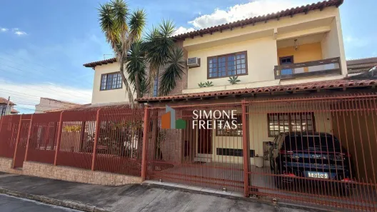 Casa com 3 Quartos para alugar, 219m² no Jardim Belvedere, Volta Redonda