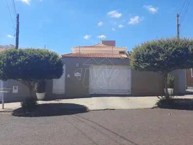 Sobrado com 5 Quartos à venda, 308m² no Jardim Adalgisa, Araraquara
