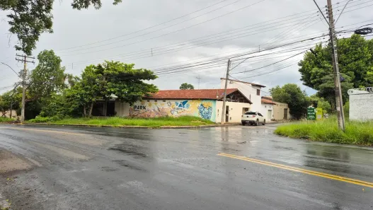 Imóvel Comercial com 3 Quartos à venda, 220m² no Parque das Laranjeiras, Goiânia